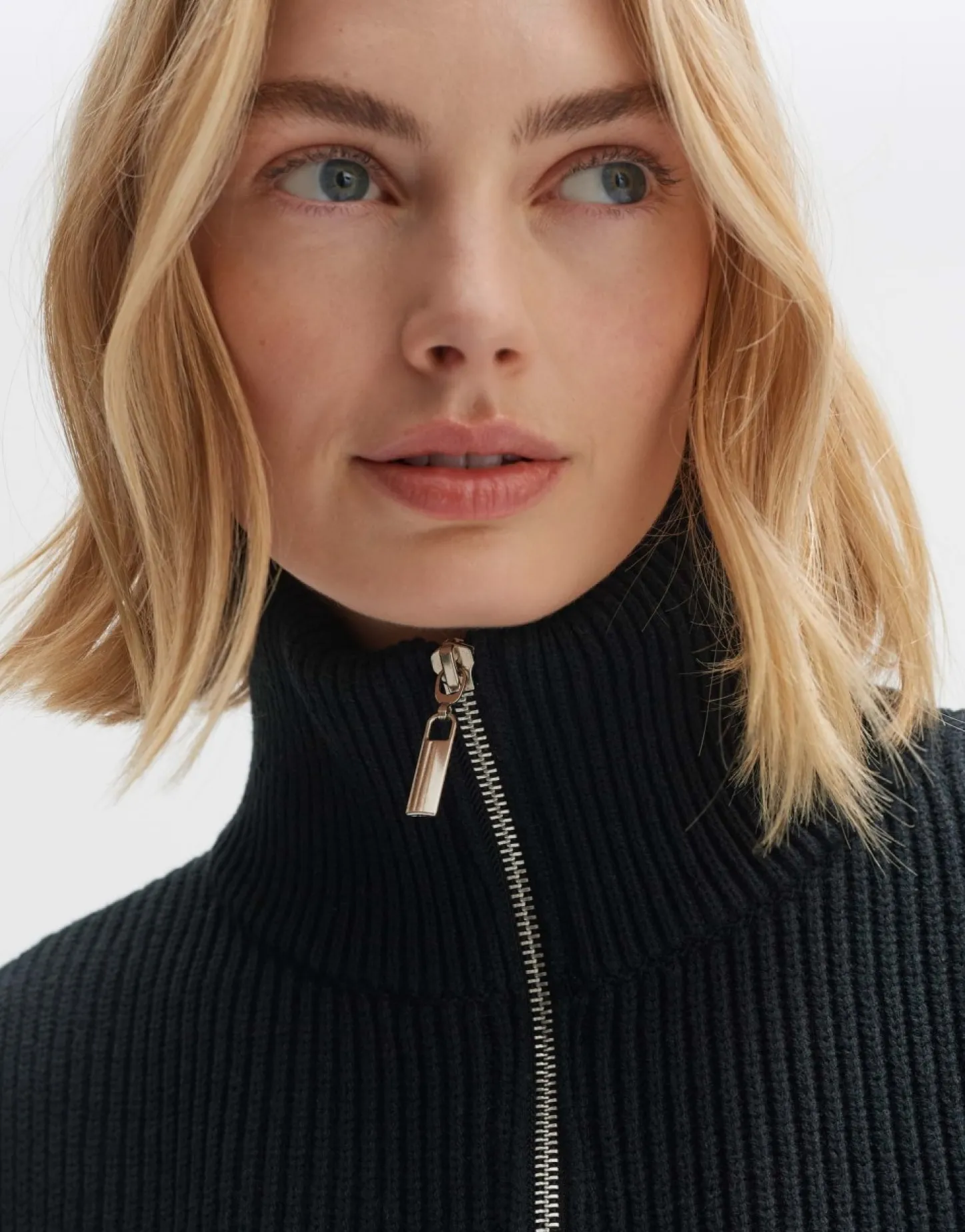 abibo_cape_6.webp Frau someday Fashion Gebreide Items>Abibo Cape