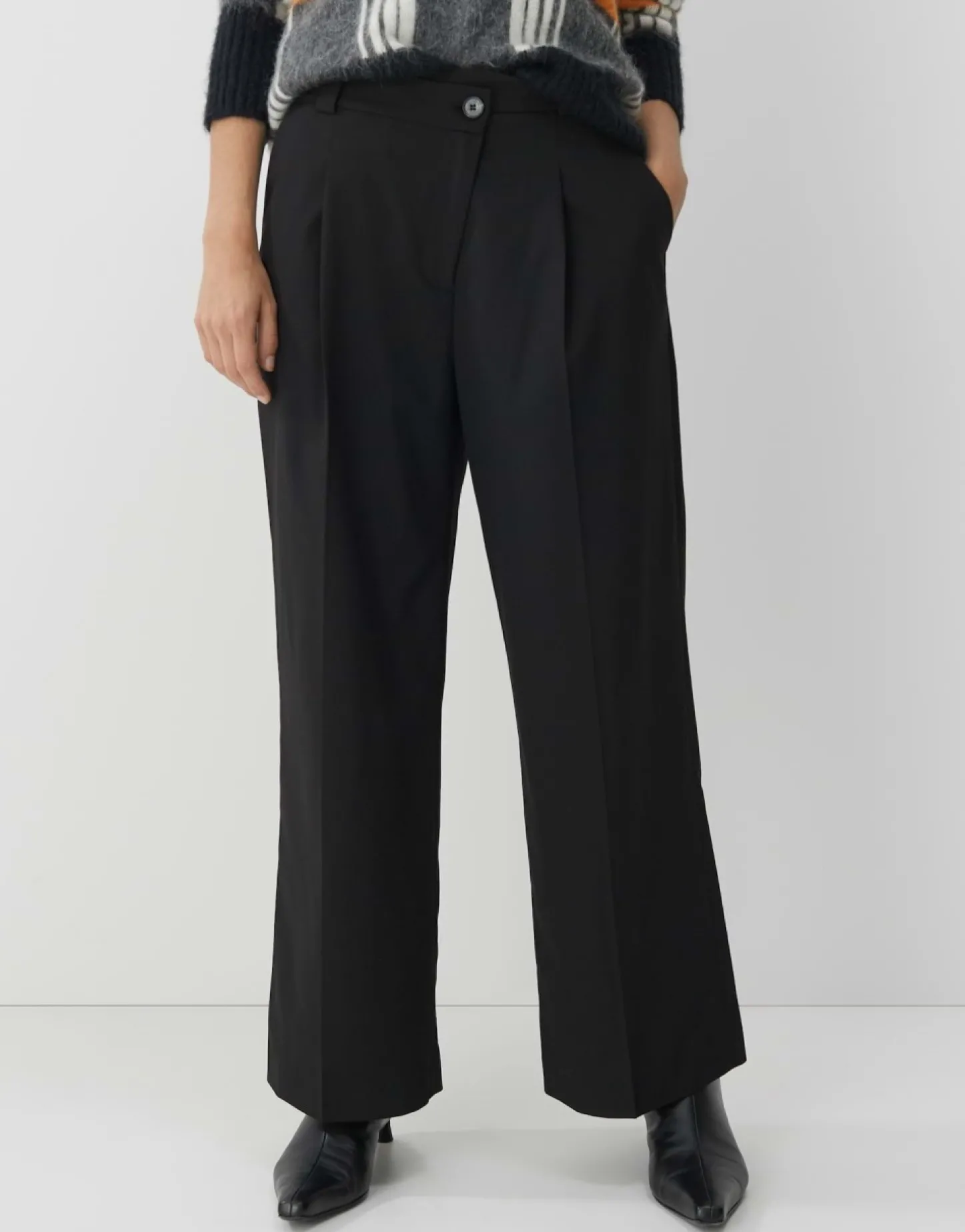 bandplooibroek_casym_0-1.webp Frau someday Fashion Broeken>Bandplooibroek Casym