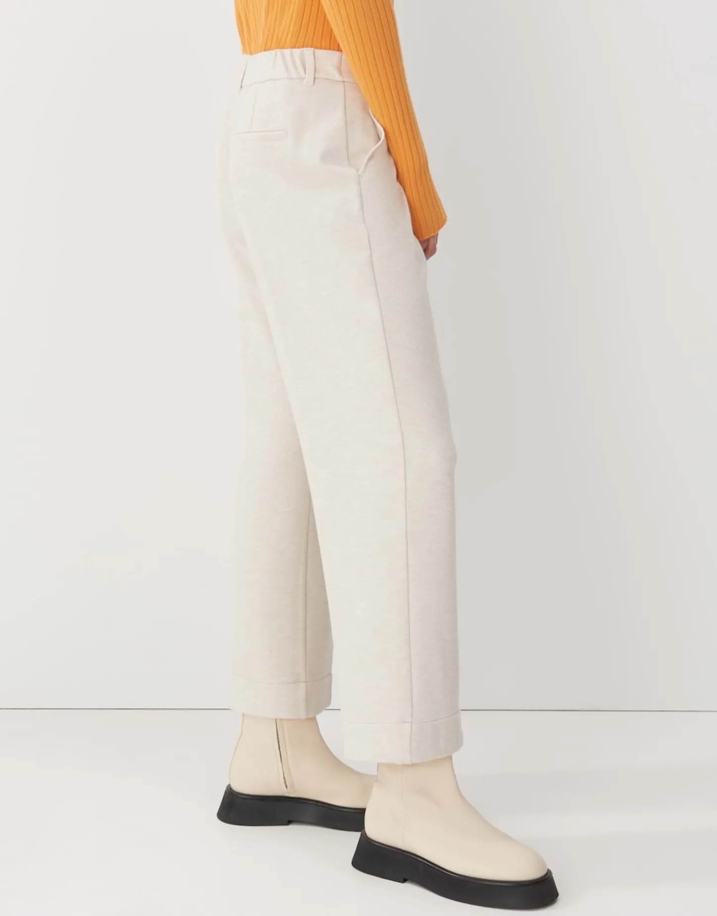 bandplooibroek_cisilia_so_3.webp Frau someday Fashion Broeken>Bandplooibroek Cisilia Soft