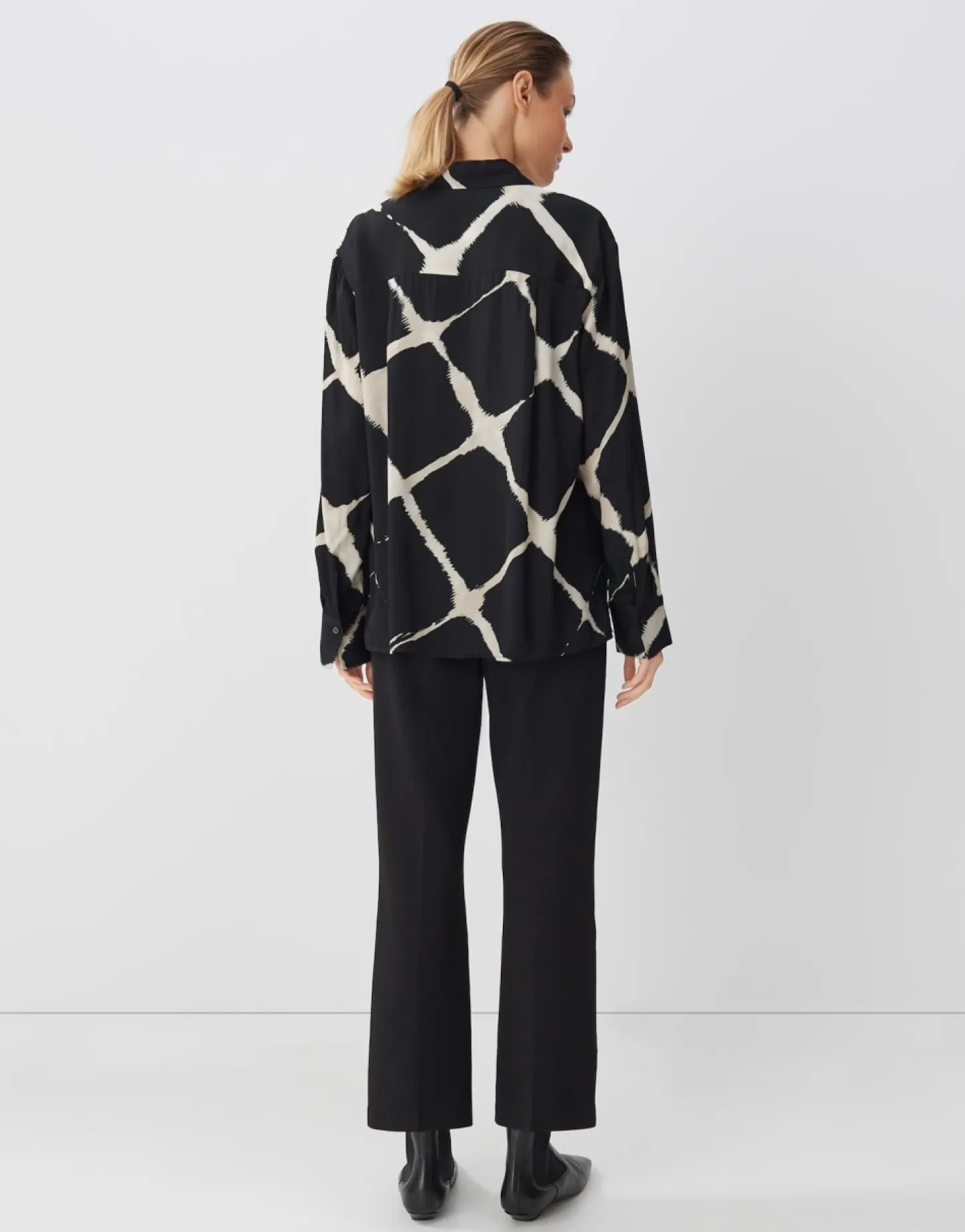 blouse_met_print_zirvana_3.webp Frau someday Fashion Blazer Vesten>Blouse Met Print Zirvana