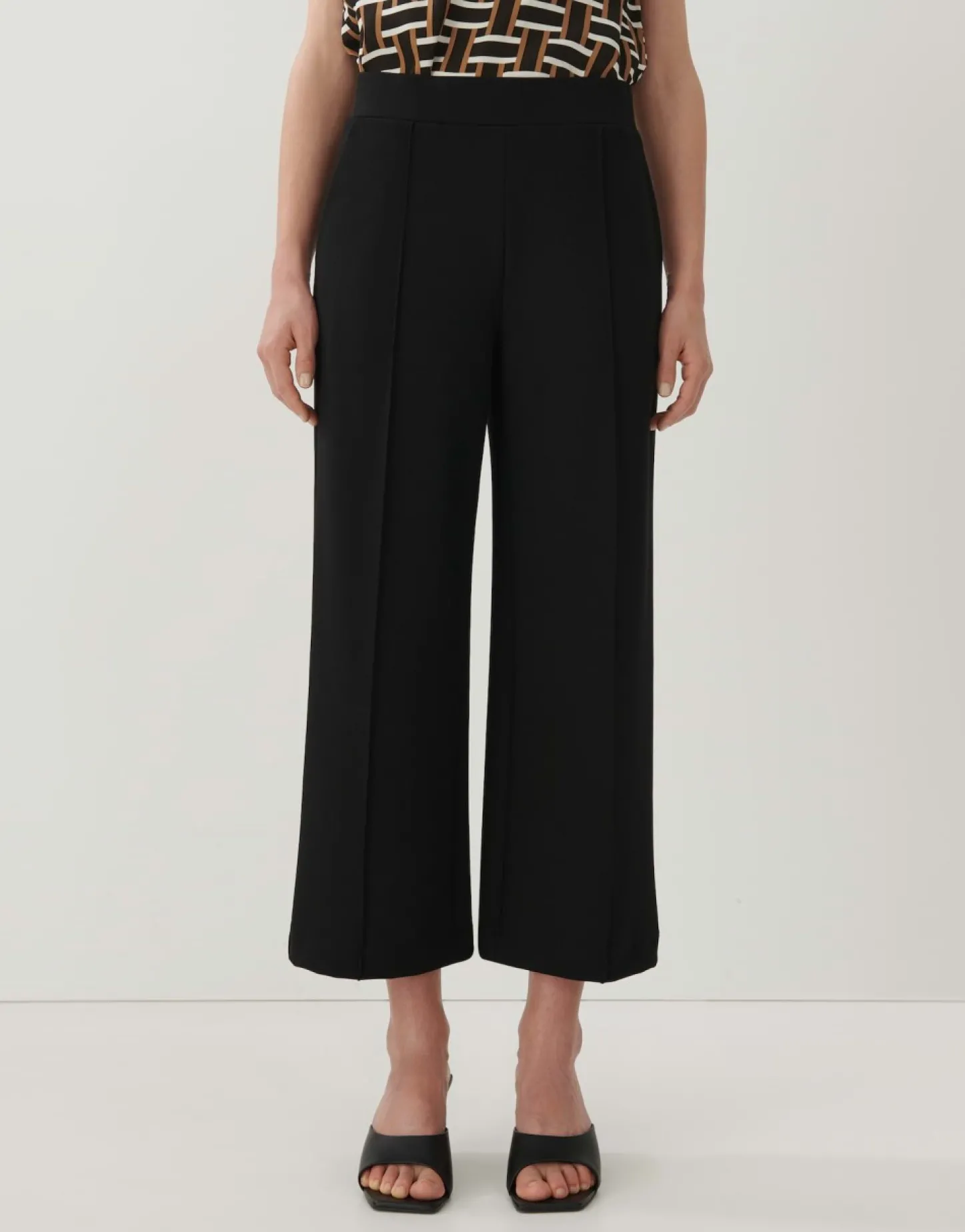 culotte_curilo_modern_0-1.webp Frau someday Fashion Broeken>Culotte Curilo Modern