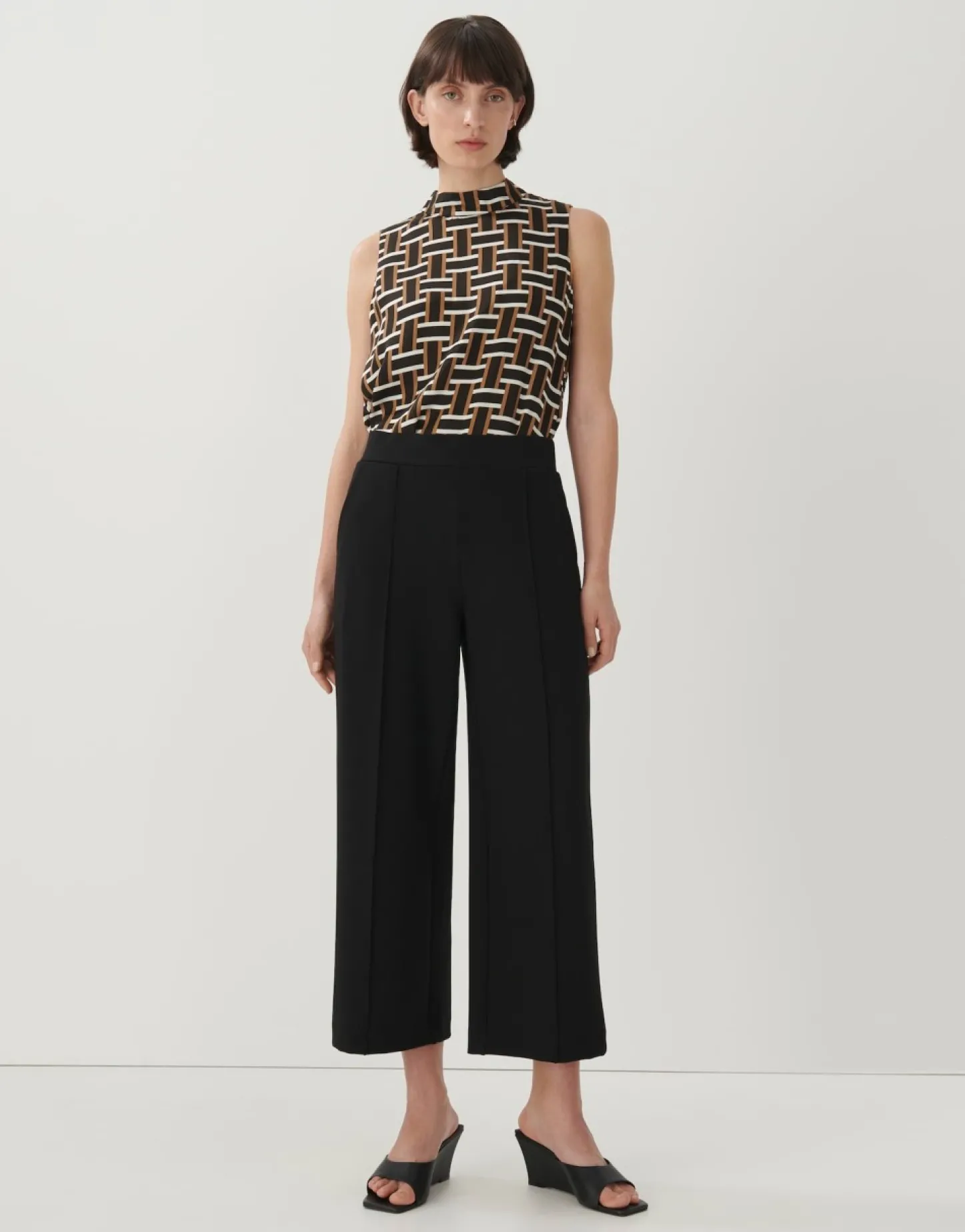 culotte_curilo_modern_5-1.webp Frau someday Fashion Broeken>Culotte Curilo Modern