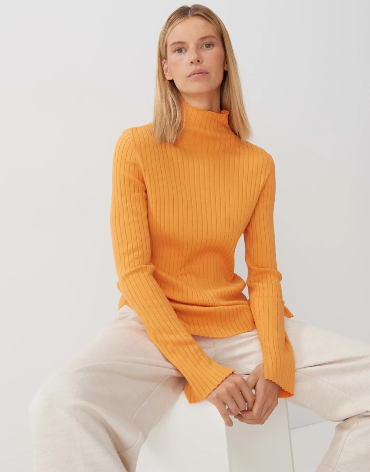 fijngebreide_trui_tippi_5.webp Frau someday Fashion Gebreide Items>Fijngebreide Trui Tippi