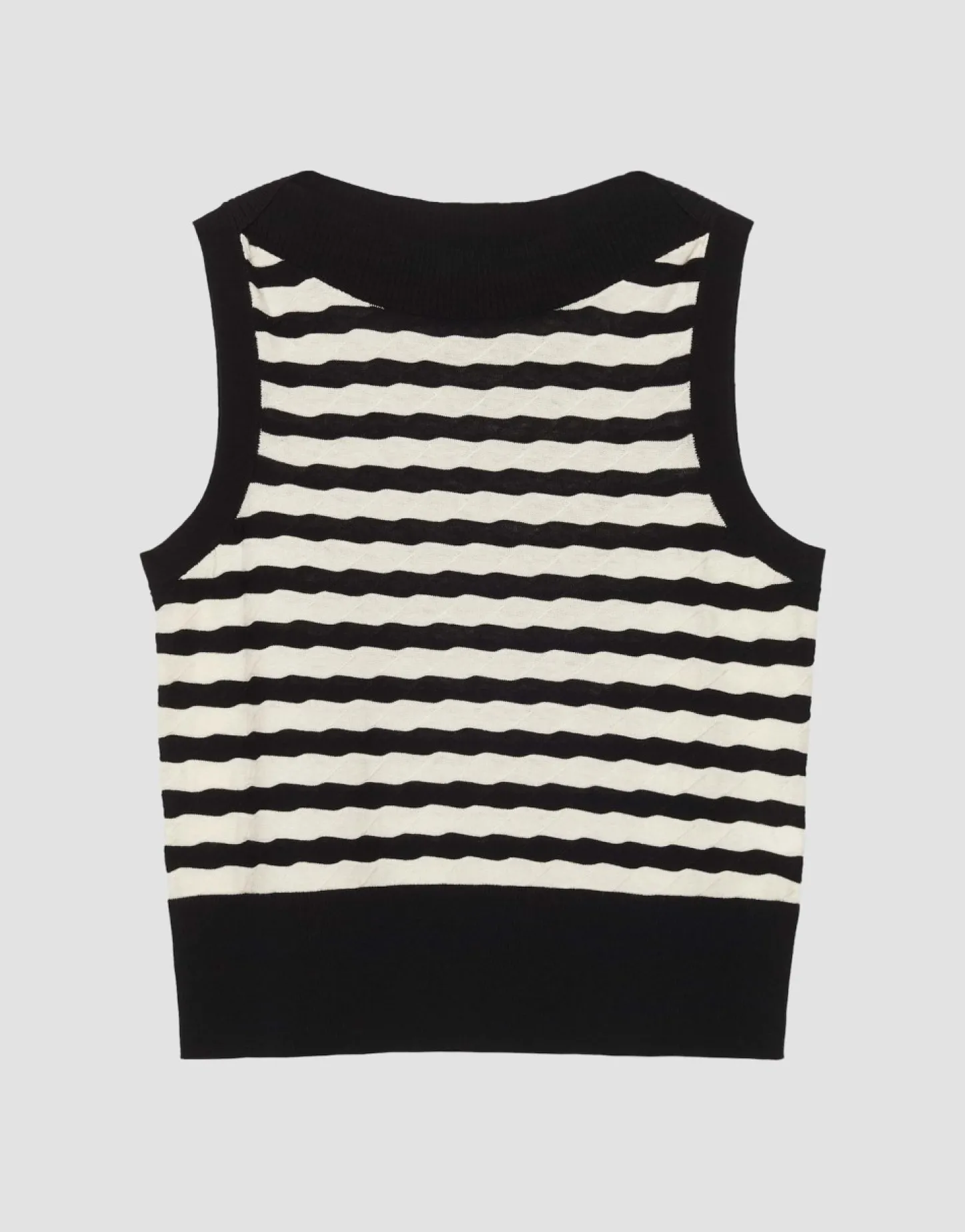 gebreid_tshirt_taela_6.webp Frau someday Fashion Gebreide Items>Gebreid T-Shirt Taela