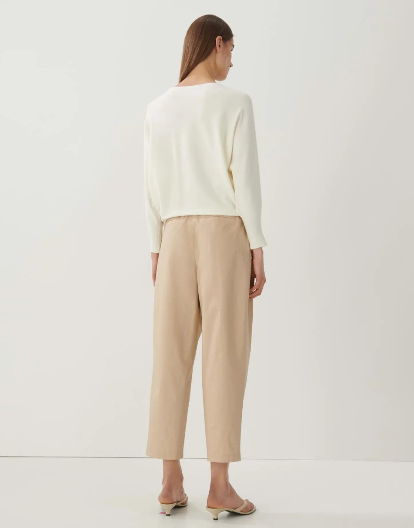 gebreide_trui_taliya_2-4.webp Frau someday Fashion Gebreide Items>Gebreide Trui Taliya