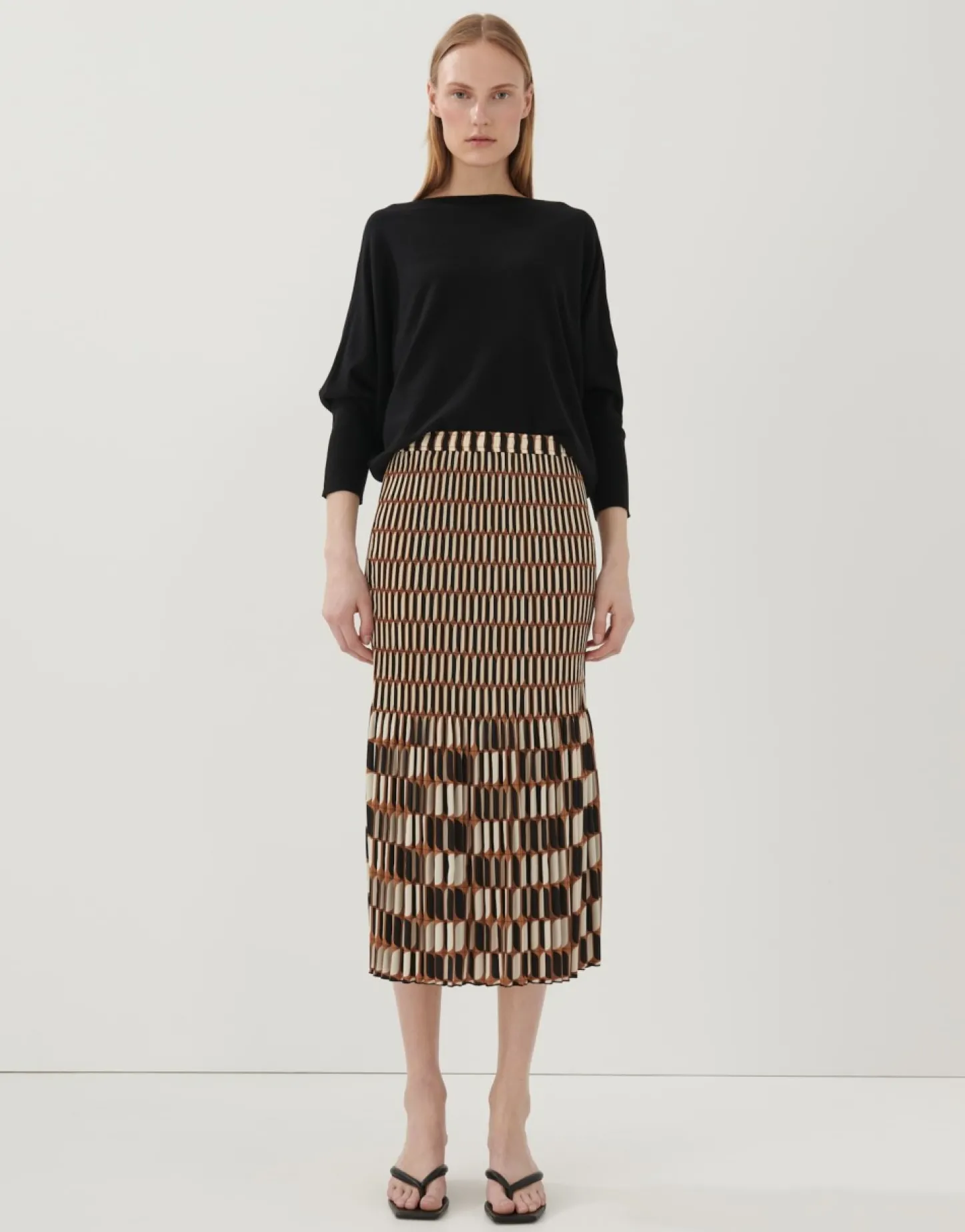 gebreide_trui_taliya_4.webp Frau someday Fashion Gebreide Items>Gebreide Trui Taliya