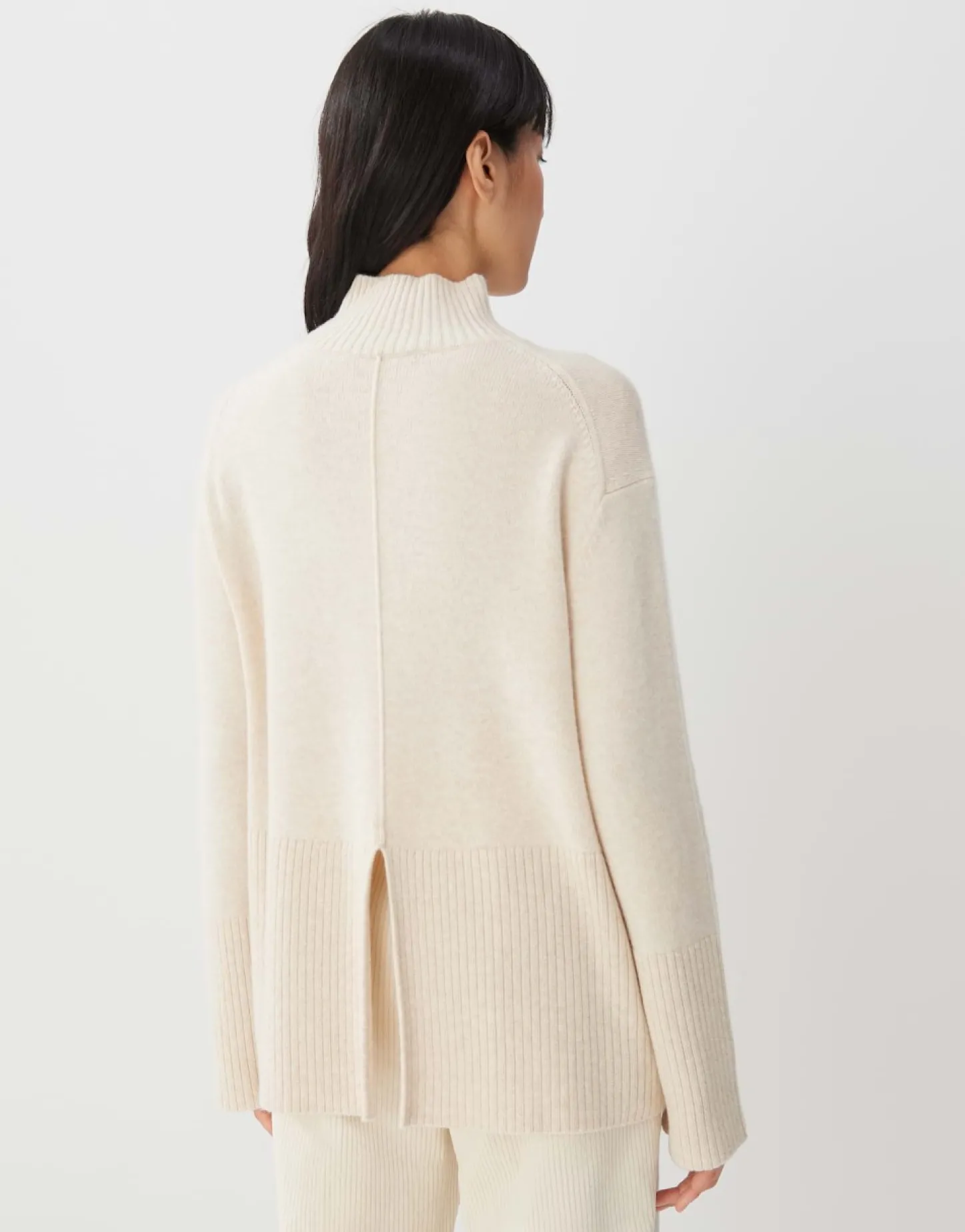 gebreide_trui_toyah_2-1.webp Frau someday Fashion Gebreide Items>Gebreide Trui Toyah