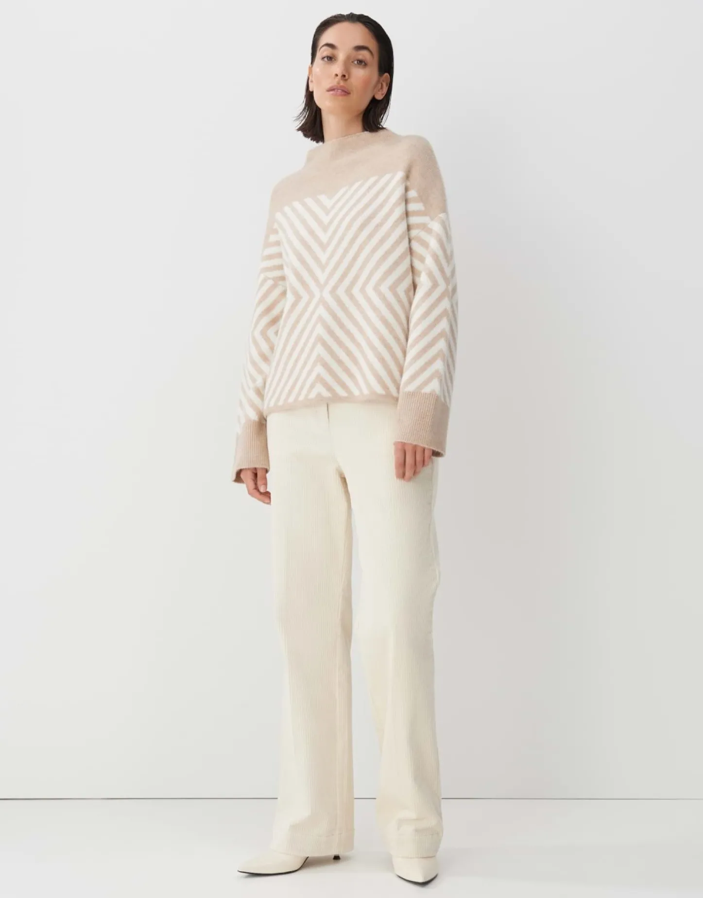 gebreide_trui_traci_3.webp Frau someday Fashion Gebreide Items>Gebreide Trui Traci