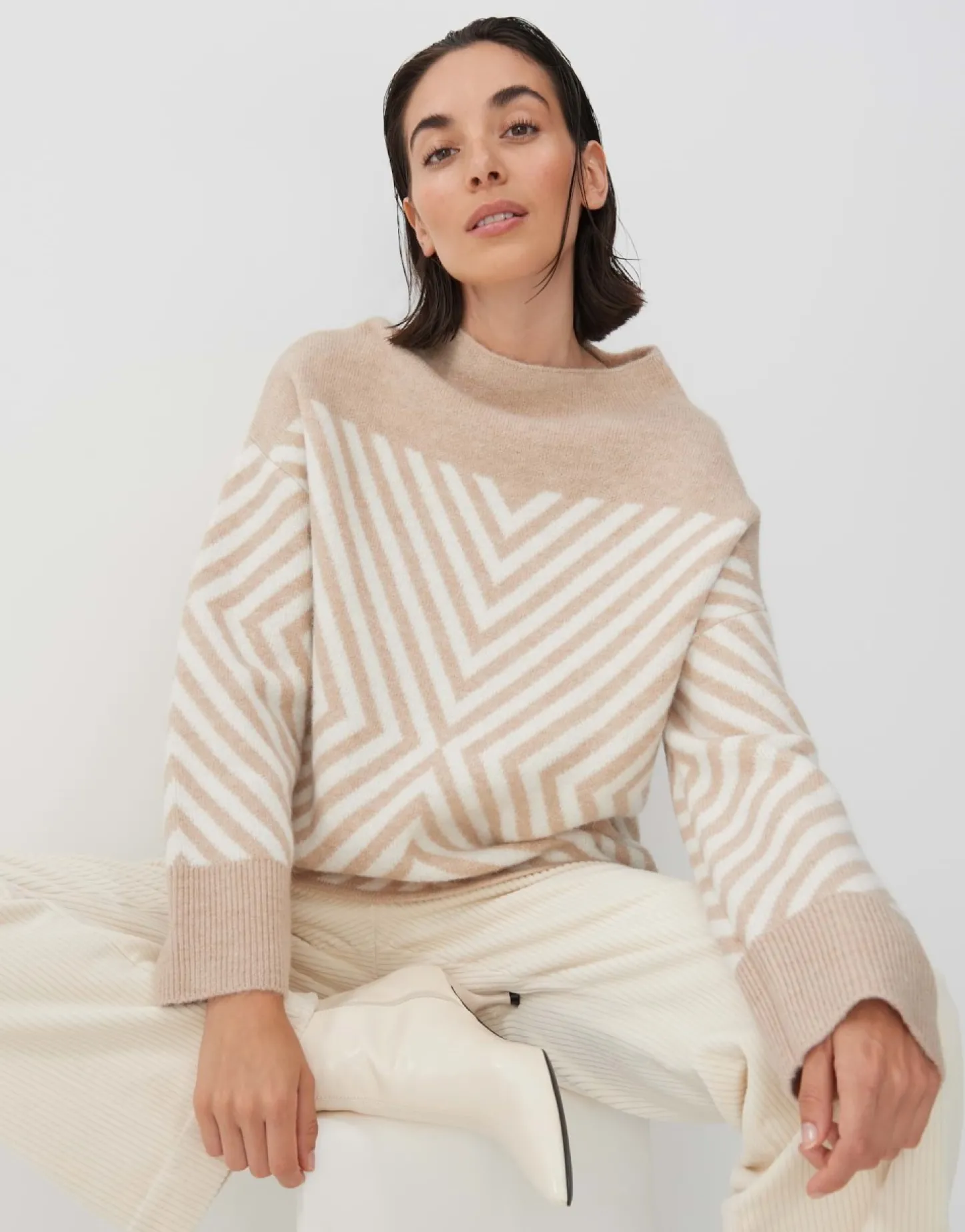 gebreide_trui_traci_4.webp Frau someday Fashion Gebreide Items>Gebreide Trui Traci