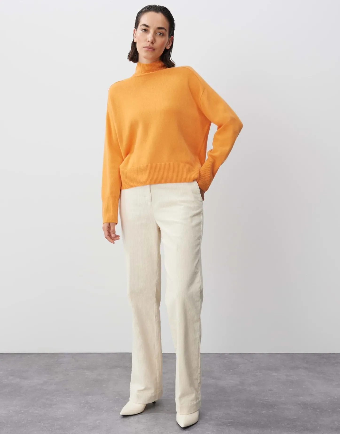 gebreide_trui_tulia_5.webp Frau someday Fashion Gebreide Items>Gebreide Trui Tulia