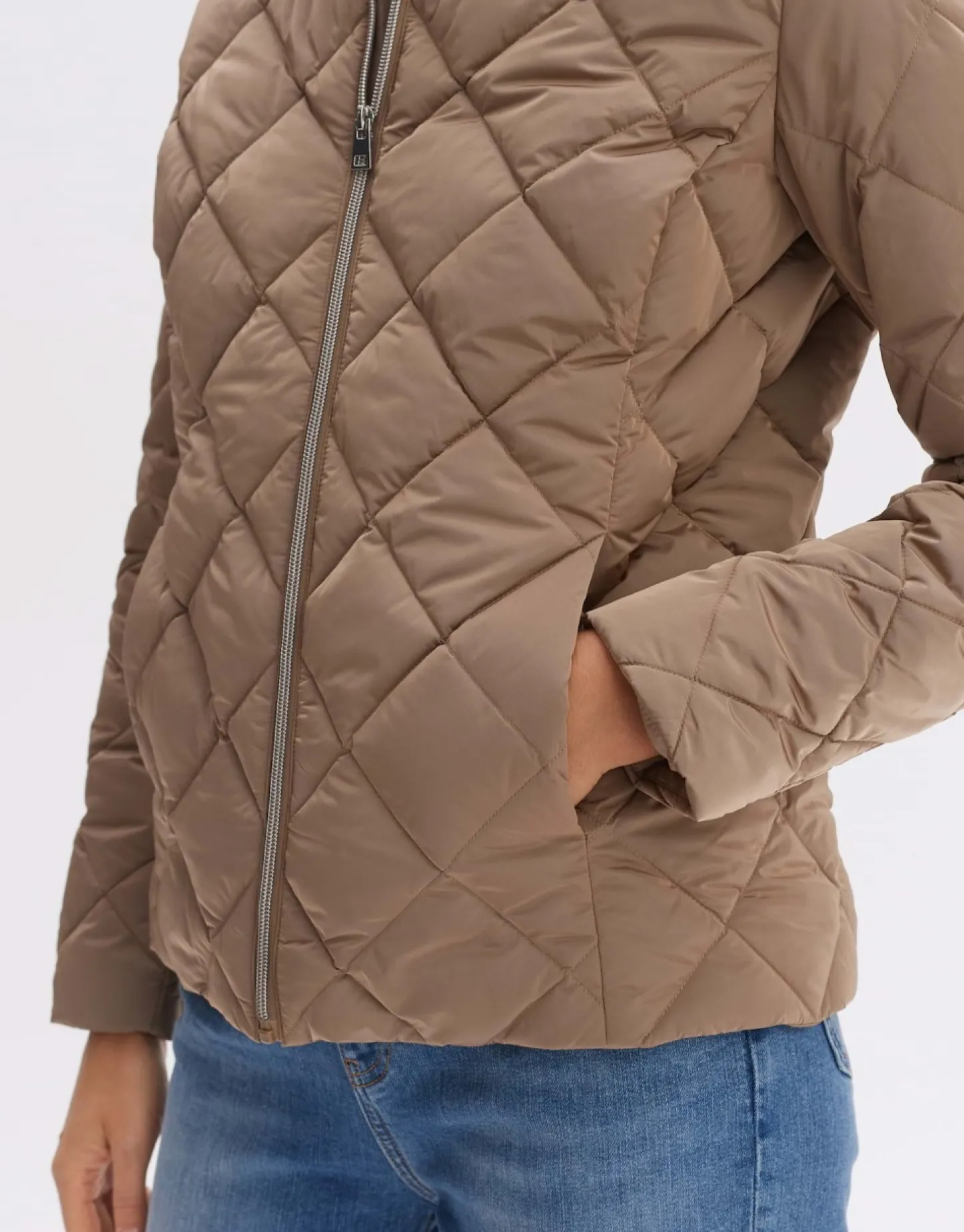 gewatteerd_jas_holisha_4-1.webp Frau someday Fashion Outdoor>Gewatteerd Jas Holisha