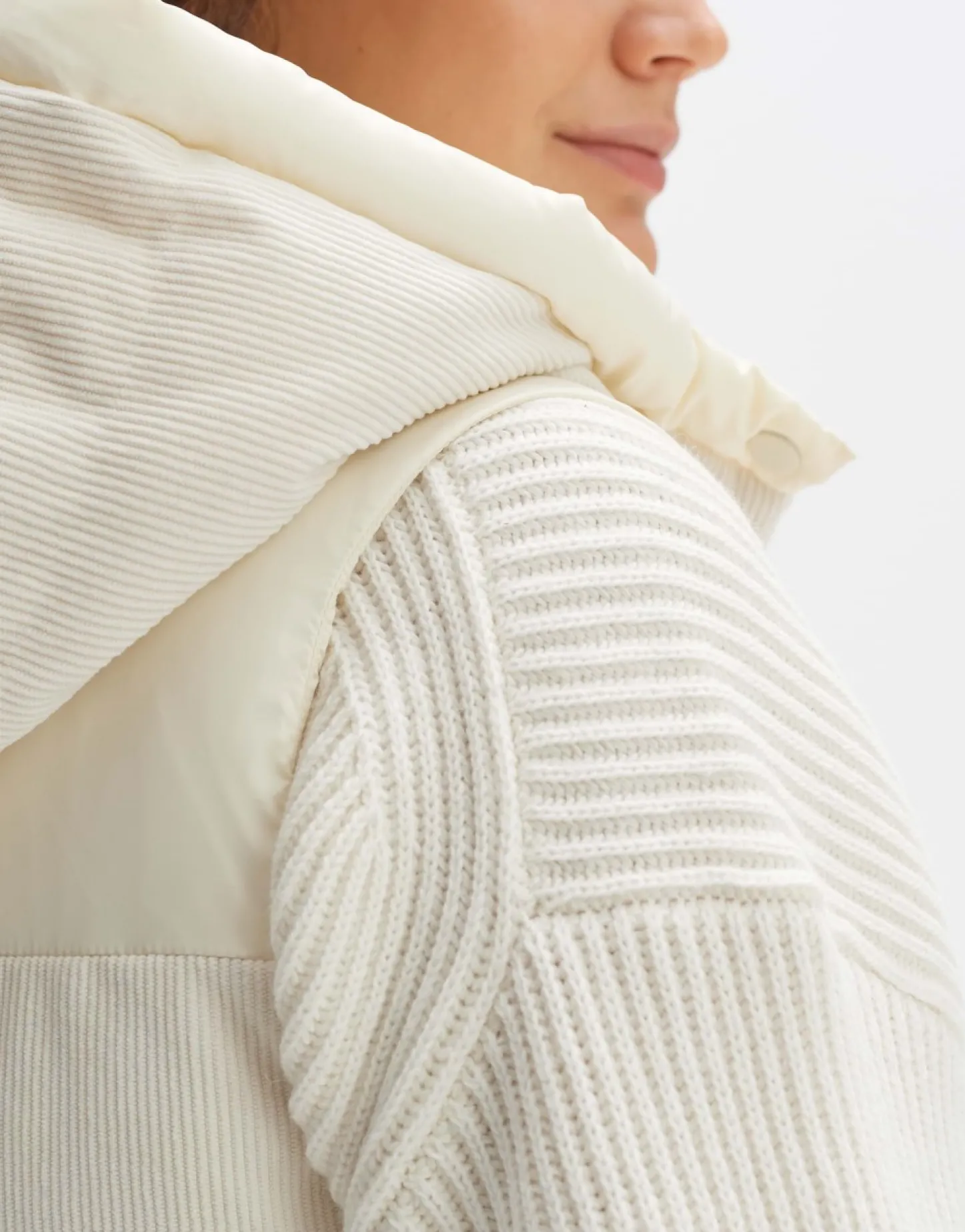 gewatteerde_bodywarmer_wo_2-1.webp Frau someday Fashion Blazer Vesten>Gewatteerde Bodywarmer Wolma