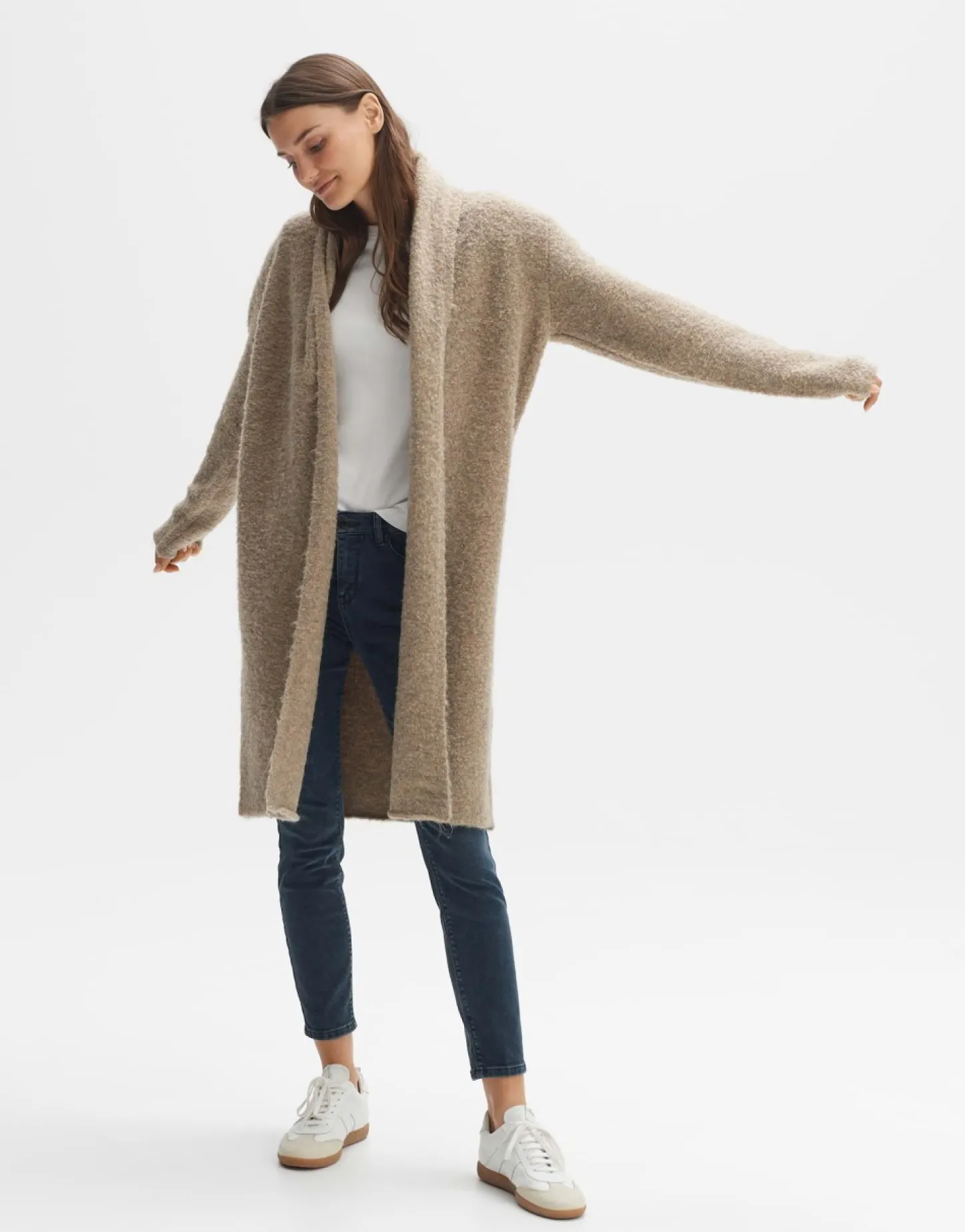 lang_vest_dastina_5.webp Frau someday Fashion Gebreide Items>Lang Vest Dastina