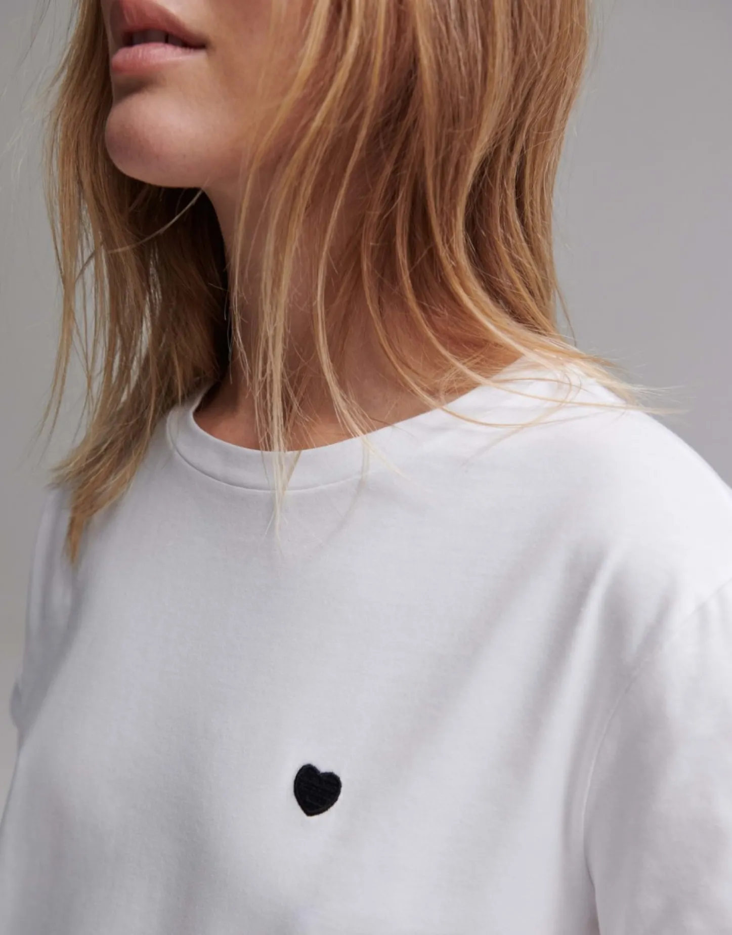 tshirt_serz_1.webp Frau someday Fashion Shirts>T-Shirt Serz